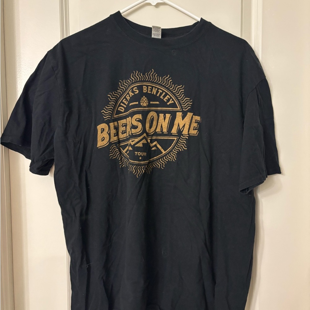 Dierks Bentley tour black Graphic T-Shirt